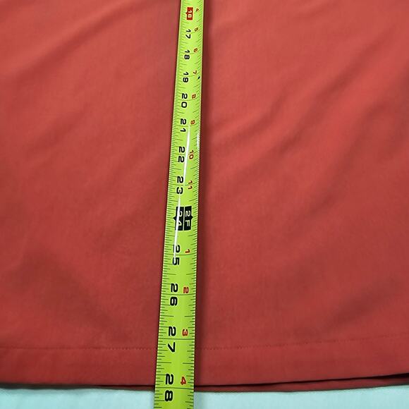 FIGS Leon Three-Pocket Scrub Top in Terracotta Men's Size L - Picture 9 of 9